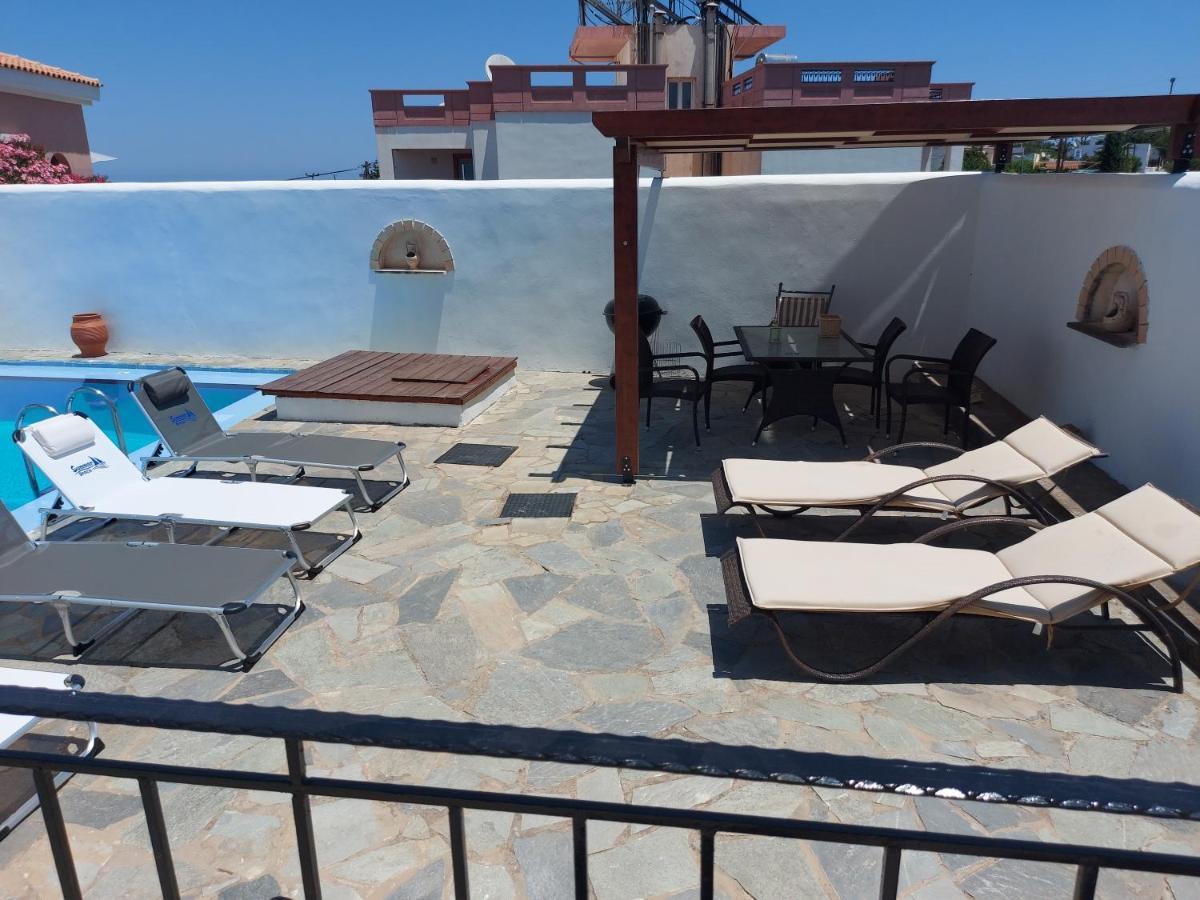 Old Plaka Villa エクステリア 写真